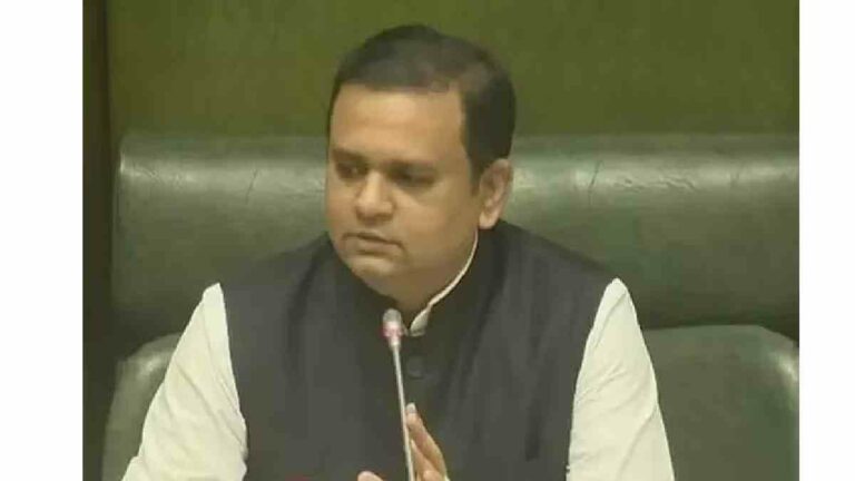Shivsena : शिवसेना आमदार अपात्रता प्रकरण; राहुल नार्वेकर पुढील आठवड्यापासून घेणार सुनावणी