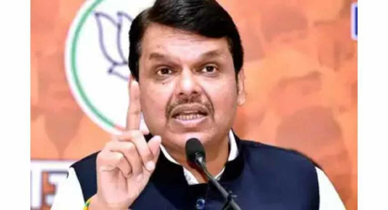 वीर सावरकरांविषयी आक्षेपार्ह लेखन करणाऱ्या ‘शिदोरी’ मासिकावर गुन्हा दाखल करणार – देवेंद्र फडणवीस