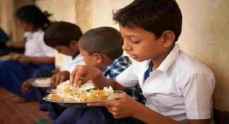 Food Poisoning : सांगलीमधील एका आश्रमशाळेत १७० विद्यार्थ्यांना जेवणातून विषबाधा