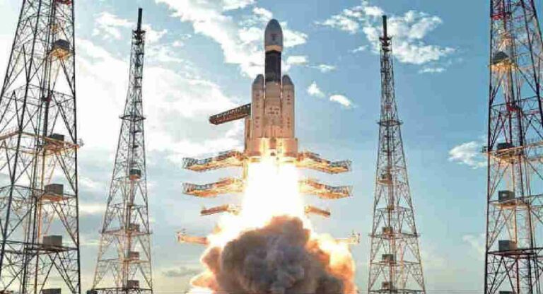 Aditya L1 Launch : आदित्य एल १ने घेतली सूर्याच्या दिशेने झेप