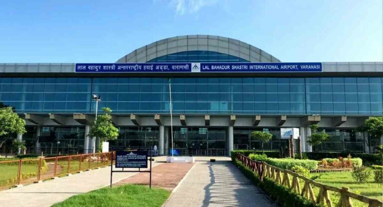 Varanasi Airport Threatened : दिल्लीत जी 20 परिषद सुरु असतानाच वाराणसी विमानतळावर बॉम्बस्फोट करण्याची धमकी