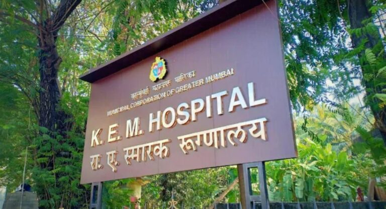Ambulances : महापालिकेच्या प्रमुख रुग्णालयांसह इतर ९ रुग्णालयांमध्ये भाडेतत्वावर रुग्णवाहिका