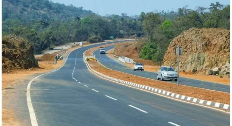 Tuljapur-Solapur Highway Closed : तुळजापूर-सोलापूर महामार्ग तीन दिवस बंद, जिल्हाधिकाऱ्यांनी दिली माहिती