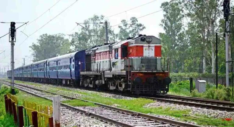 Western Railway : ऐन गणेशोत्सवात पश्चिम रेल्वेचा खोळंबा; तब्बल 22 गाड्या केल्या रद्द