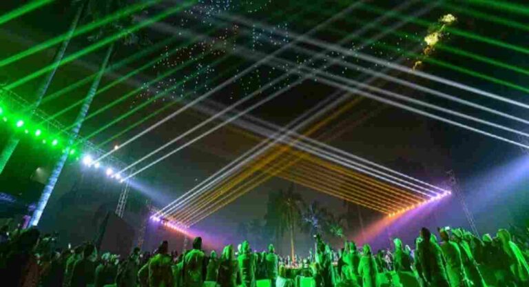 Lasers And LED Lights Effects : नवरात्रीत डीजे, लेझर आणि LED लाईट्स असणार का; विरोधी पक्षनेत्यांनी मुख्यमंत्र्यांकडे केली ‘ही’ मागणी