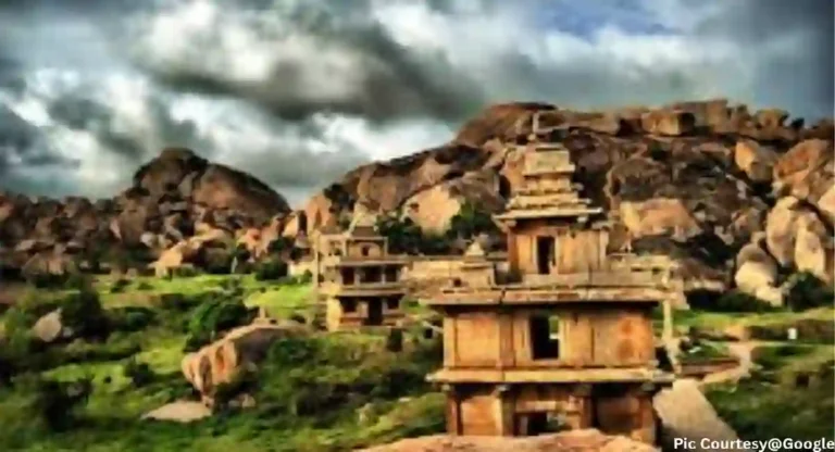 Chitradurga : कर्नाटकातील चित्रदुर्ग या किल्ल्यात काय काय पाहाल?