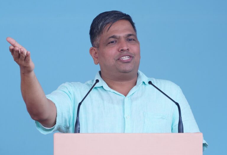 Vaishwik Hindu Rashtra Mahotsav : भारतीय ज्ञानामुळेच पाश्चात्त्यांची वैज्ञानिक प्रगती; अमेरिकेच्या डॉ. नीलेश ओक यांनी मांडले पौराणिक संदर्भ
