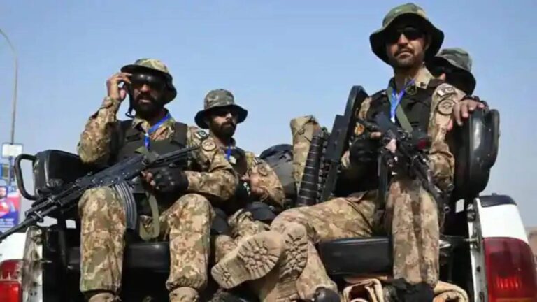 India-Pakistan War : पाकिस्तानच्या संकटात पडली आणखी भर, थेट शहरचं घेतलं ताब्यात