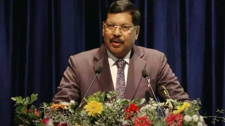 CJI BR Gavai : न्यायमूर्ती भूषण गवई ५२ वे सरन्यायाधीश म्हणून शपथबध्द; असा राहिलाय आतापर्यंतचा प्रवास