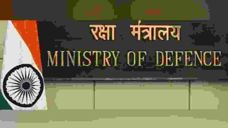 India-Pakistan War : संरक्षण विभागाकडून गॅझेट अधिसूचना जारी, लष्करप्रमुखांना पुढील ०३ वर्षांकरिता सर्वाधिकार