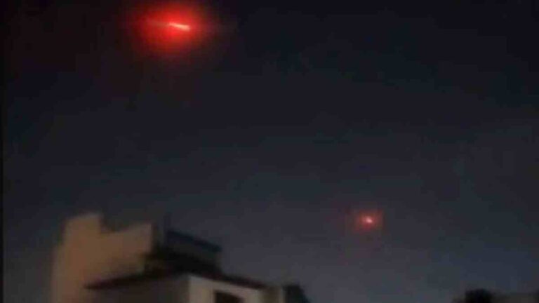 Ceasefire : पाकिस्तानच्या कुरापती पुन्हा एकदा सुरू, मागील दोन दिवसांपेक्षा अधिक ड्रोन हल्ले केल्याची माहिती