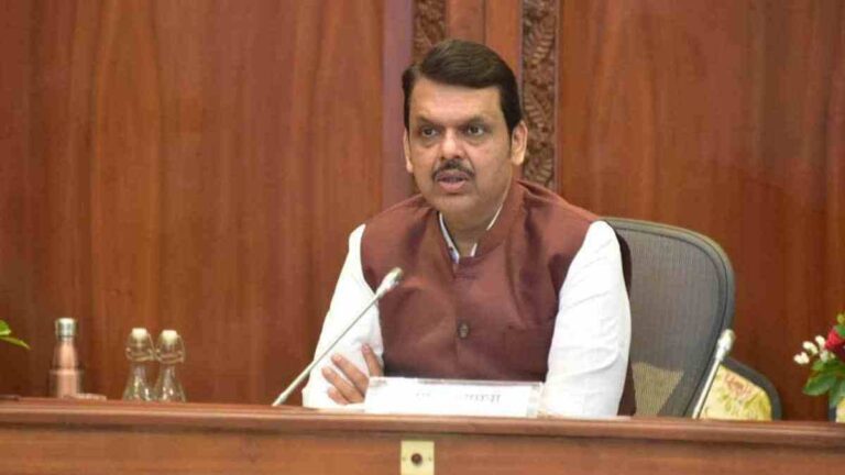 India-Pakistan Tension : मुख्यमंत्री देवेंद्र फडणवीसांनी दिली प्रतिक्रिया; म्हणाले, भारतीय सैन्यावर आम्हाला गर्व…