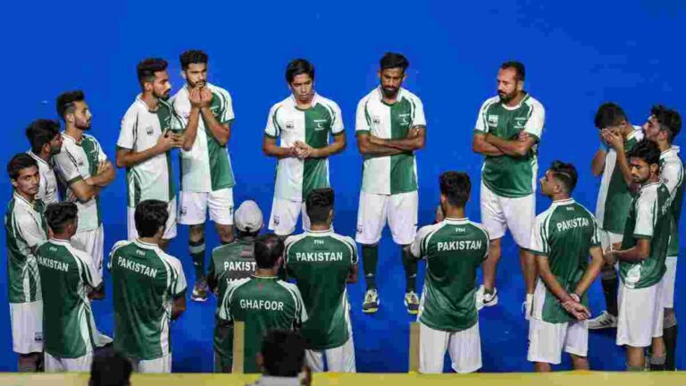 Asia Cup 2025 : पाकिस्तानी संघाला क्रीडाविश्वातही धक्का बसणार?; केंद्रीय क्रीडा मंत्रालयाच्या निर्णयाकडे लक्ष