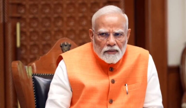 Pahalgam Terror Attack : पाकिस्तानविरोधात रणनीती तयार?, पंतप्रधान मोदींची संरक्षण सचिवांसोबत खलबतं