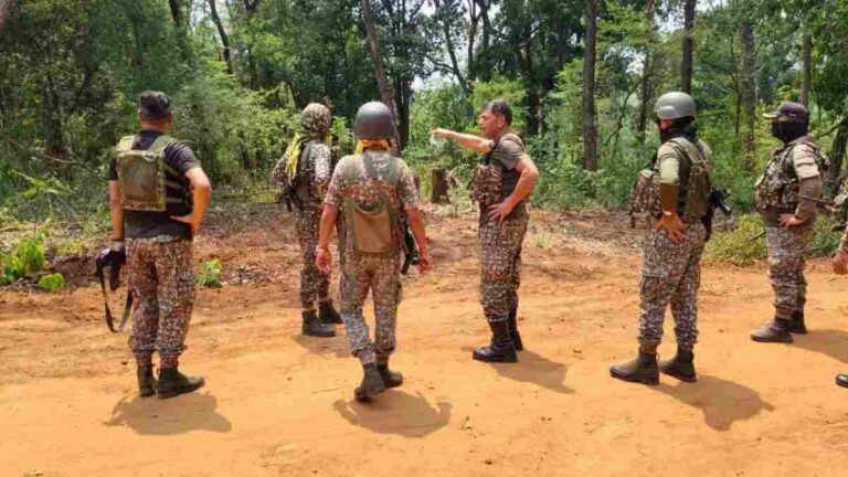 “७० वर्षीय अभियंता, AK-47 बाळगणारा Naxalites म्होरक्या ठार”; सुरक्षा दलांच्या कारवाईनंतर केंद्रीय गृहमंत्र्यांची पोस्ट चर्चेत