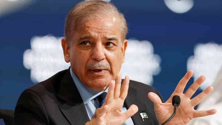 India-Pakistan Tension : भारताच्या चोख प्रत्युत्तरानंतर बिथरलेल्या पाकिस्तानची पळता भुई थोडी, पेट्रोल पंप…..