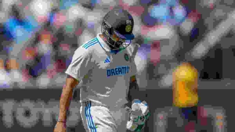 Rohit Sharmaचा कसोटी क्रिकेटला अलविदा, एकदिवसीय टीमच्या कर्णधारपदी कायम