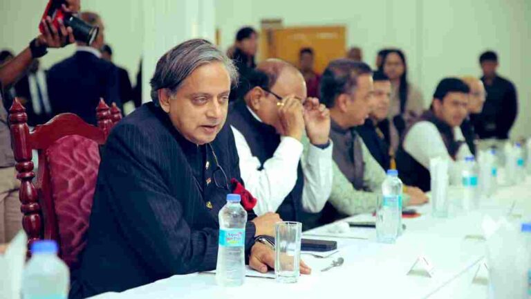  “…तर परिस्थिती आणखी वाईट होईल”; Shashi Tharoor यांचा पाकिस्तानला कडक इशारा