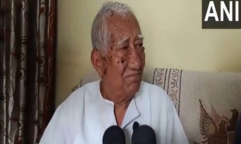 ‘ऑपरेशनआधी मला काहीही माहित नव्हते, पण जेव्हा…’; Operation Sindoor नंतर एअर मार्शल एके भारतींच्या वडिलांची भावना