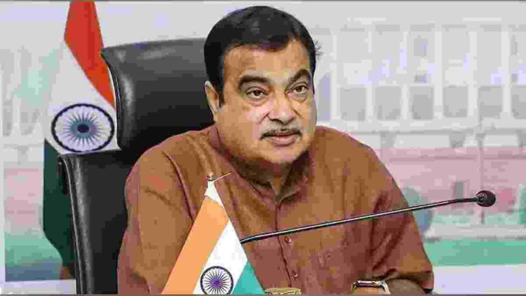बाईकवर टोल आकारणार अशी माध्यमांची बातमी; केंद्रीय मंत्री Nitin Gadkari म्हणाले….