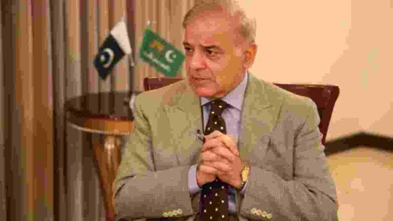 Pakistan : चीनचा मित्रराष्ट्राला मोठा दणका; लष्करी ताकद वाढविण्याच्या स्वप्नांवर फिरलं पाणी