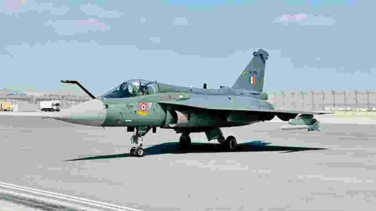 Tejas Jets : भारताची तेजस विमानं राफेल, एफ १६शी स्पर्धा करू शकतील का?