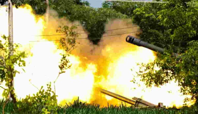 Thailand vs Cambodia Conflict : अमेरिकन राष्ट्राध्यक्ष डोनाल्ड ट्रम्प यांचा दावा ठरला फोल; का होतोय संघर्ष?