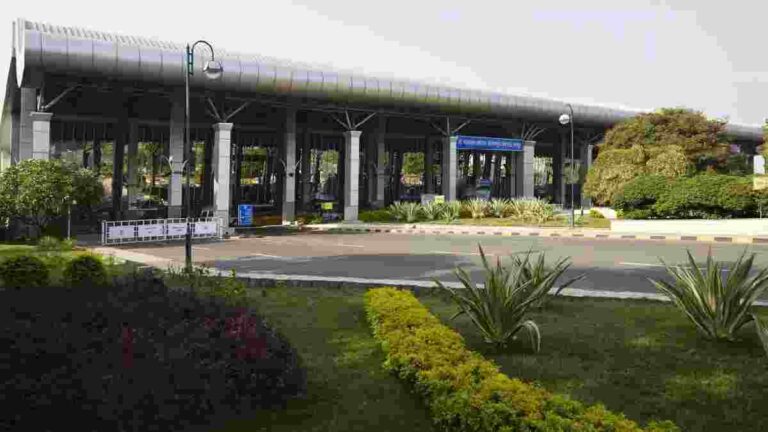 Nagpur Airport वरील सुरक्षेत मोठी चूक; काय घडलं नेमकं जाणून घ्या