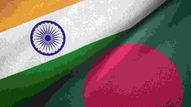 Bharat-Bangladesh Trade : बांग्लादेशी आयातींसंदर्भात केंद्राचा मोठा निर्णय; भू-मार्गाने होणाऱ्या व्यापारांवर निर्बंध