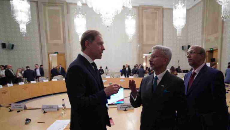 India-Russia Business Forum : अमेरिकेने ५० टक्के टॅरिफ लादल्यानंतर भारताकडून रशियाला मोठी ऑफर