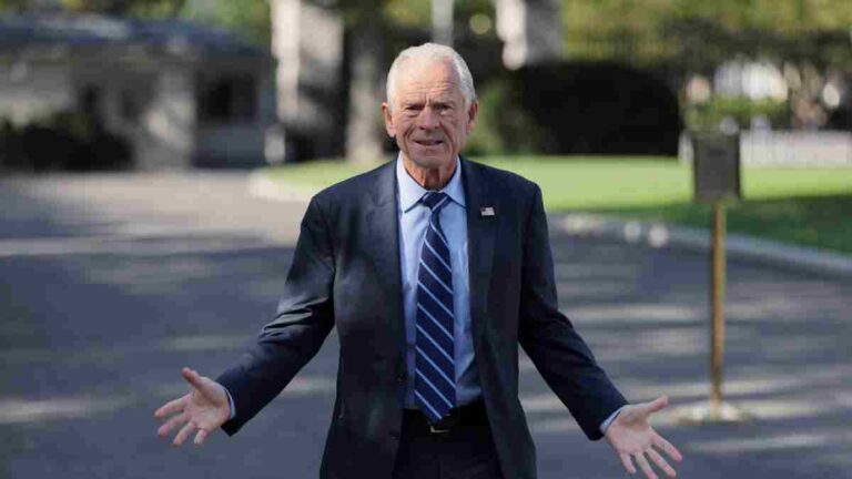 ट्रम्प यांचे सल्लागार Peter Navarro पुन्हा एकदा बरळले; आता म्हणाले…