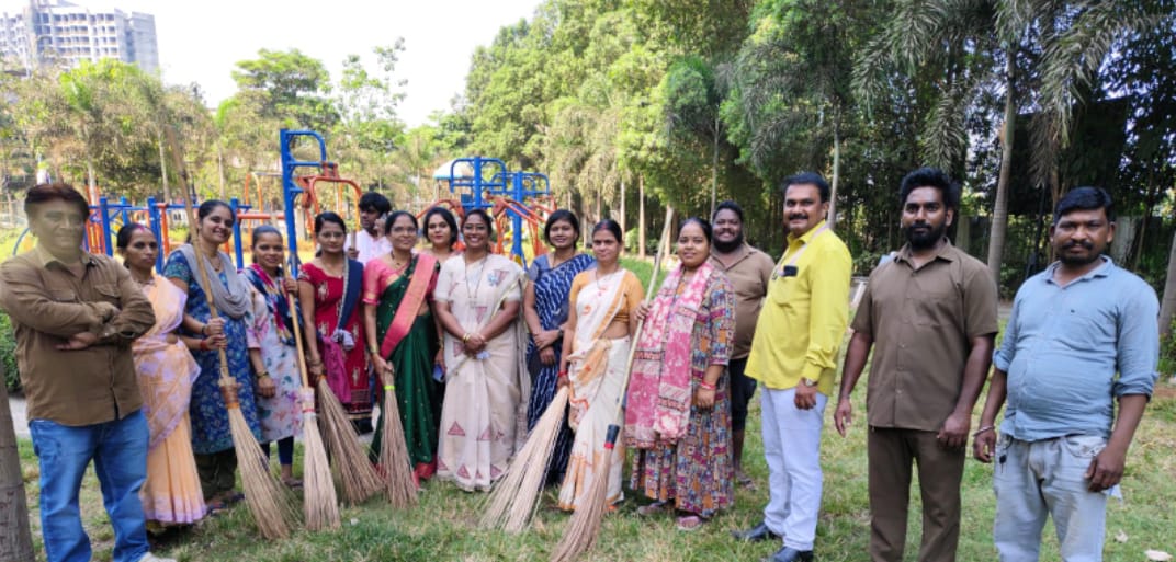 KDMC : कल्याण-डोंबिवलीतून १७५८० किलो ओल्यासह ४६९९६ किलो सुक्या कचऱ्याचे उच्चाटन 2 1004304016