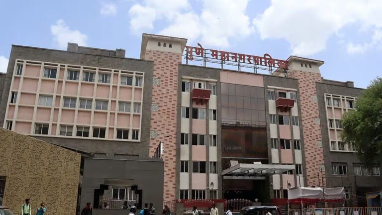 Pune Municipal Corporation: कचरा निविदा प्रक्रिया पुन्हा वादाच्या भोवऱ्यात, कोट्यवधींचे नुकसान होण्याची भीती
