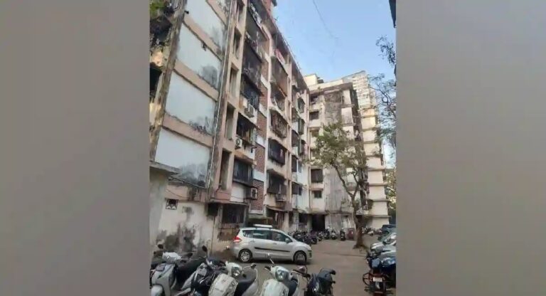 Mumbai: सायन कामगार वसाहत धोकादायक घोषित, आयुक्त अश्विनी भिडे यांनी दिले तपासणी करण्याचे आदेश