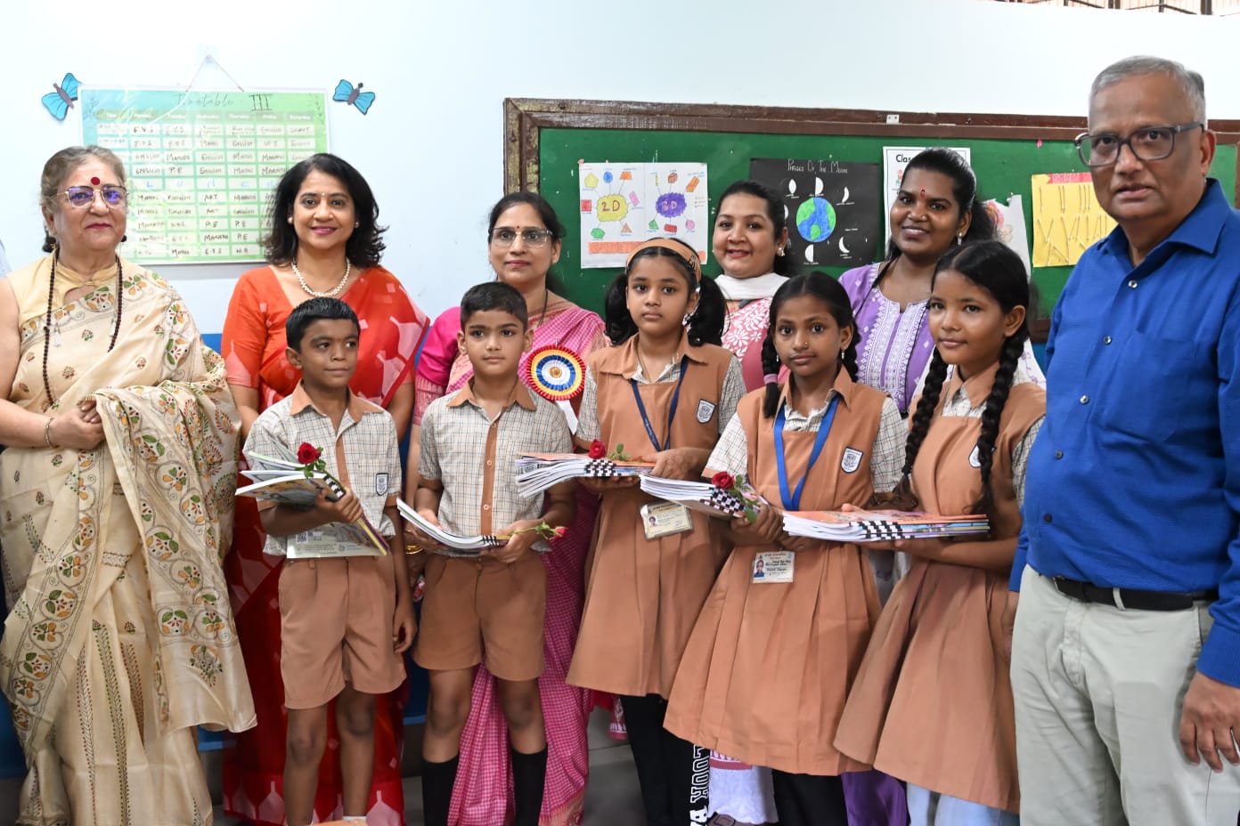 Bharat Vikas Parishad : वंचित विद्यार्थ्यांच्या शिक्षणासाठी भारत विकास परिषदेचा पुढाकार; विलेपार्ल्यातील महानगरपालिका शाळेची स्वीकारली जबाबदारी 1 WhatsApp Image 2026 06 15 at 03.58.45